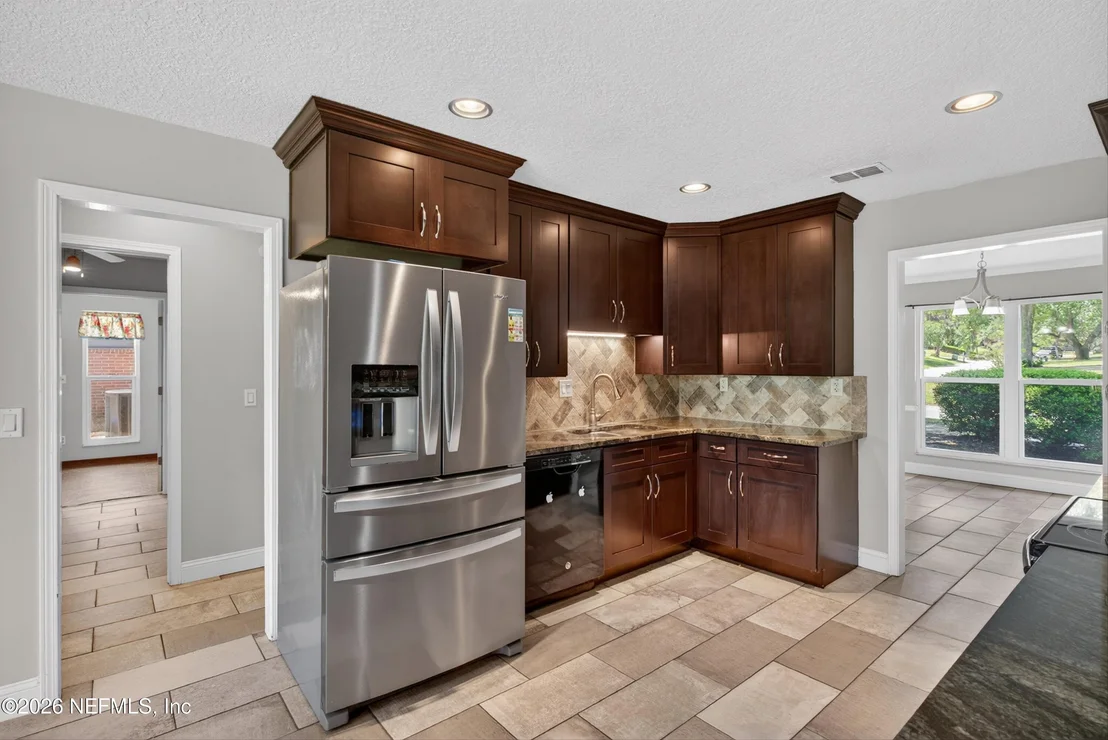 Photo of 5353 RIVERTON Road