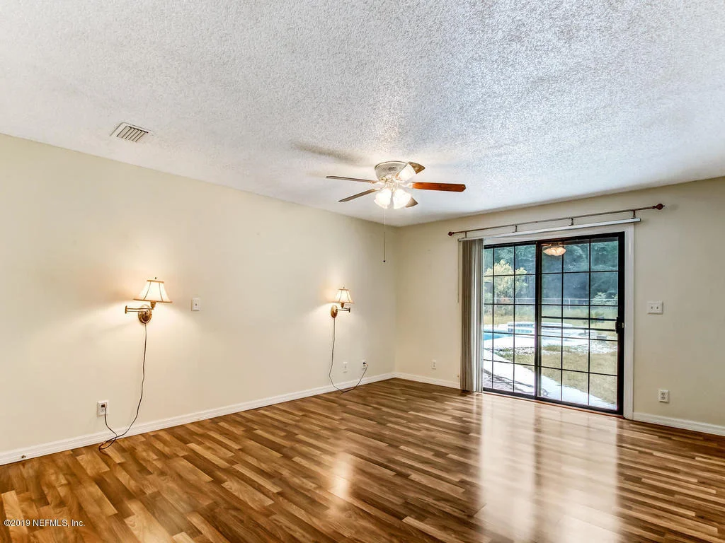 Photo of 2516 BEGONIA Drive