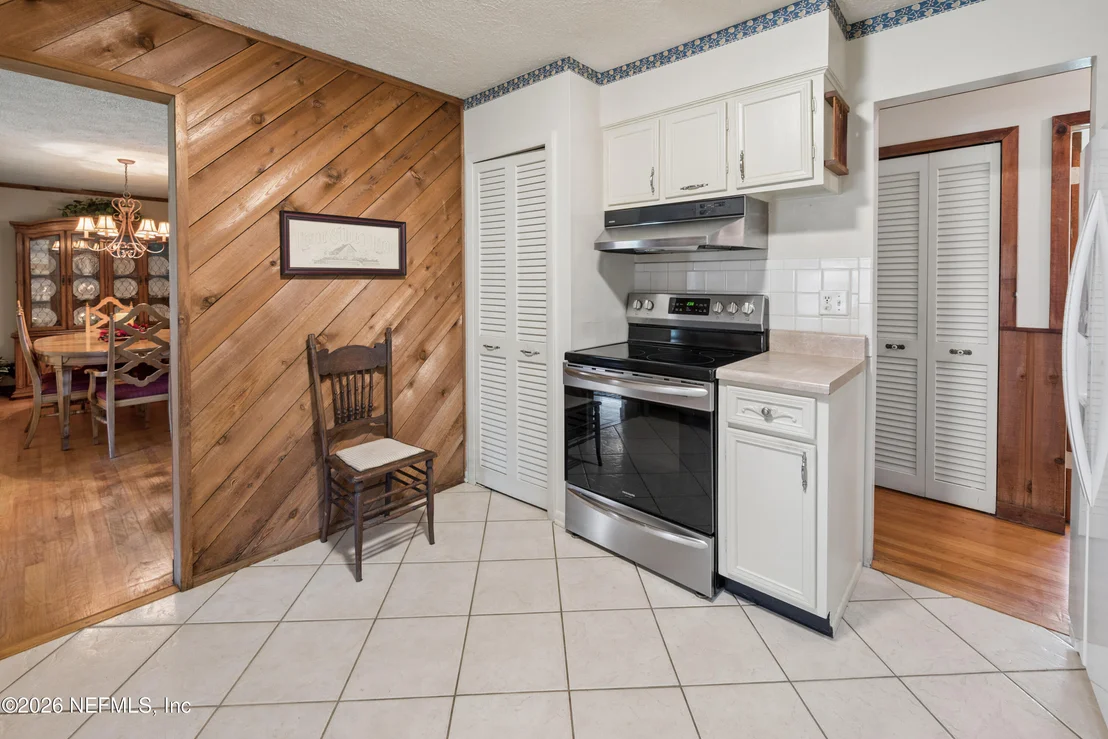 Photo of 1191 JOHNS Drive