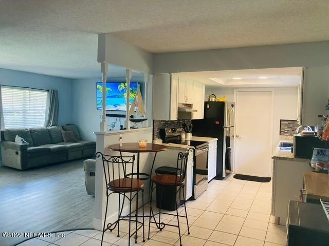 Photo of 981 CHAPMAN Drive