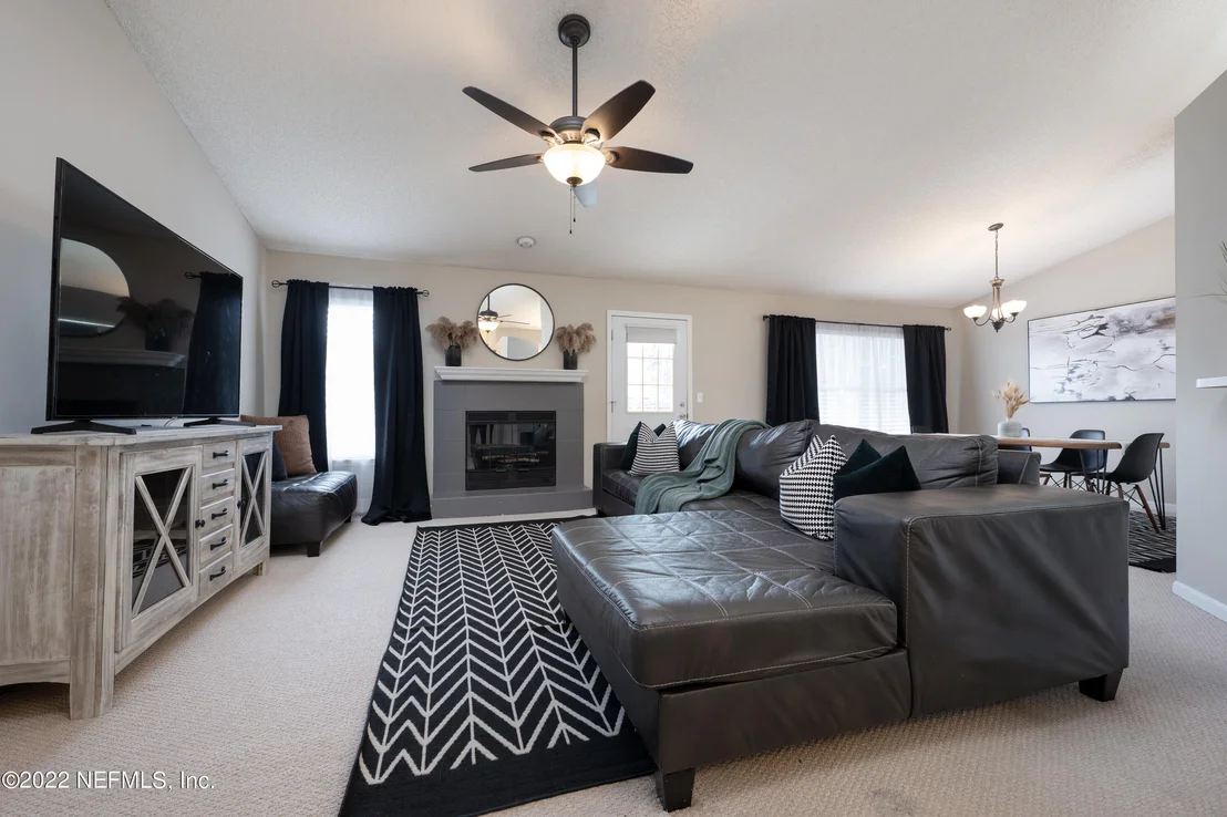 Photo of 387 WILLOW GREEN Drive