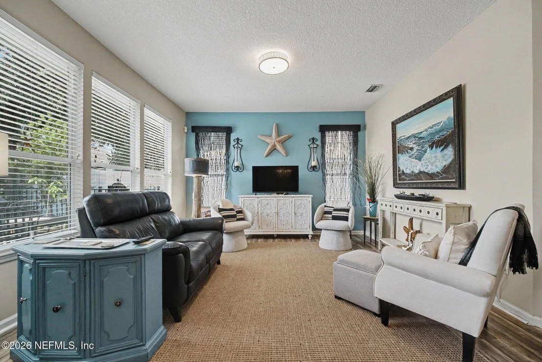 Photo of 1437 STOCKBRIDGE Lane