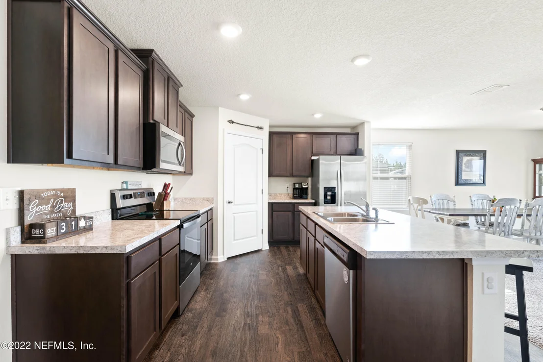 Photo of 6206 PAINT MARE Lane