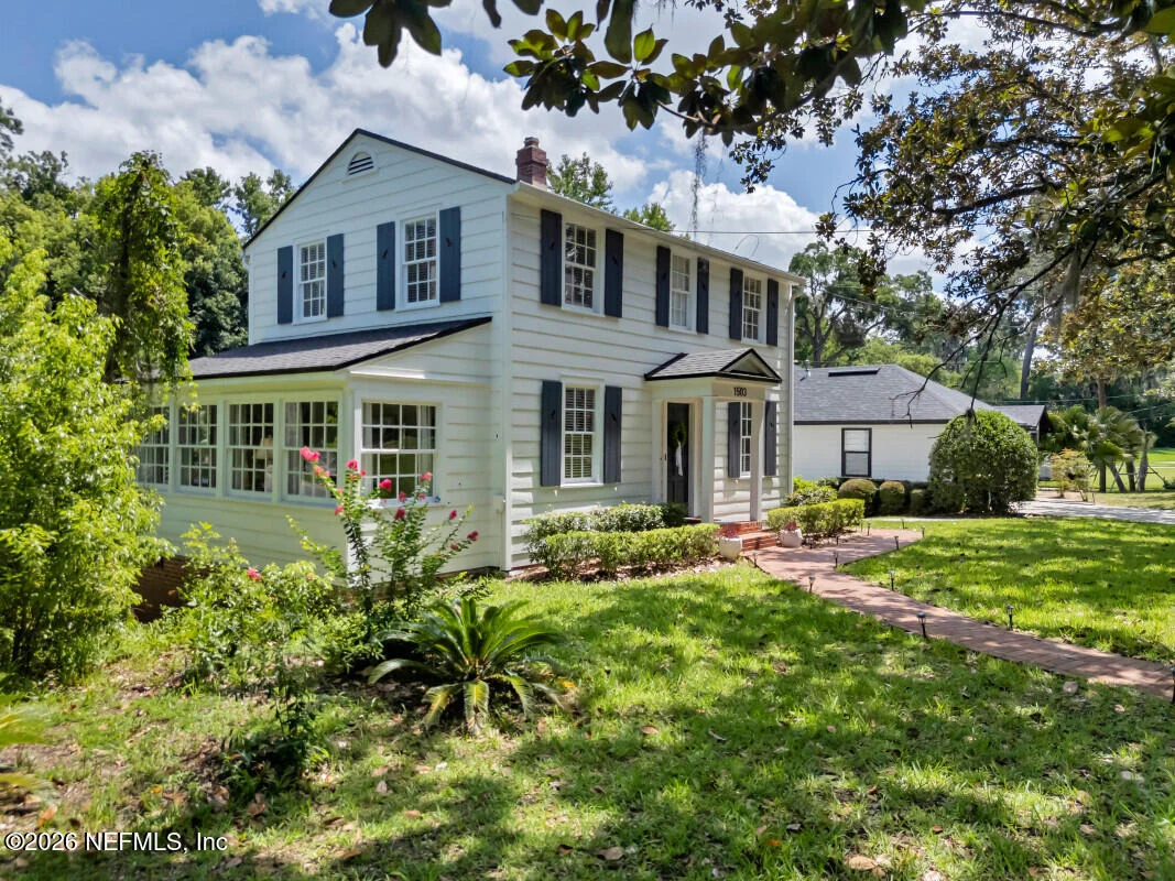 Photo of 1503 LORIMIER Road