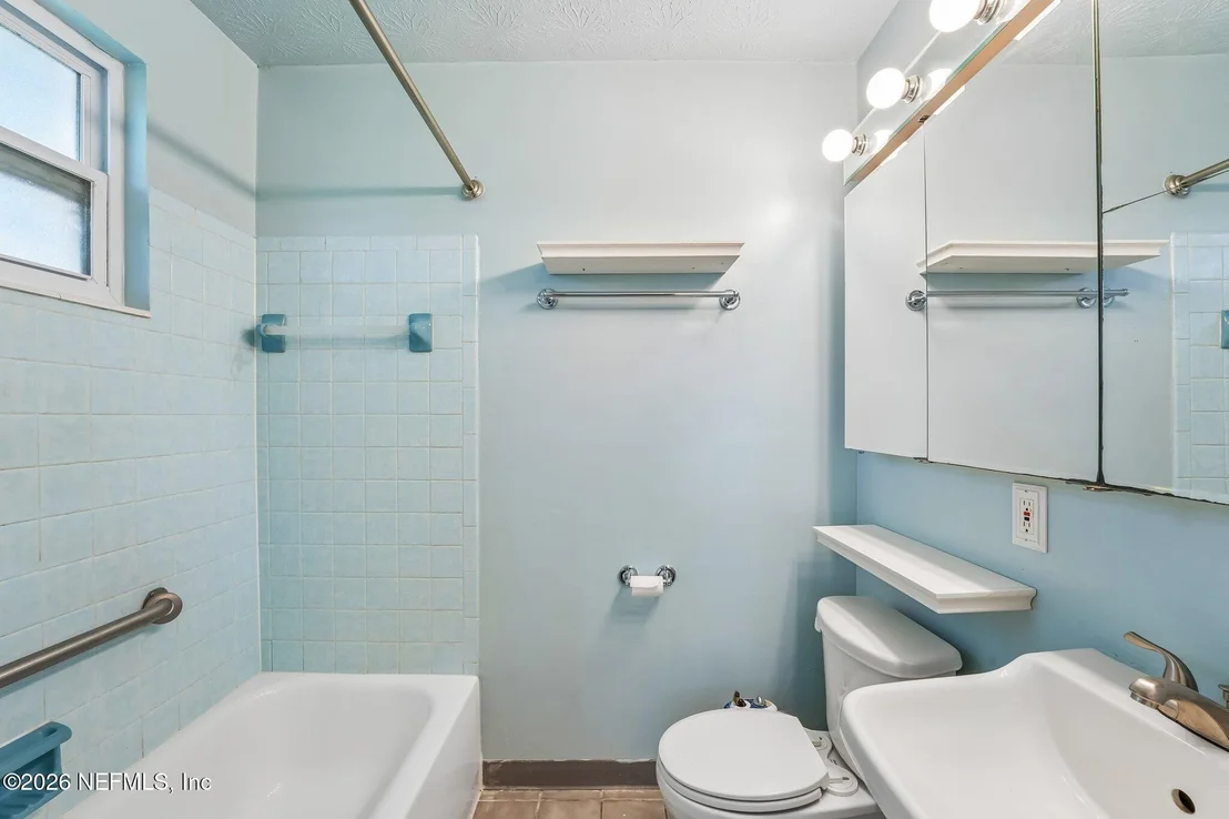 Photo of 1112 BAISDEN Road
