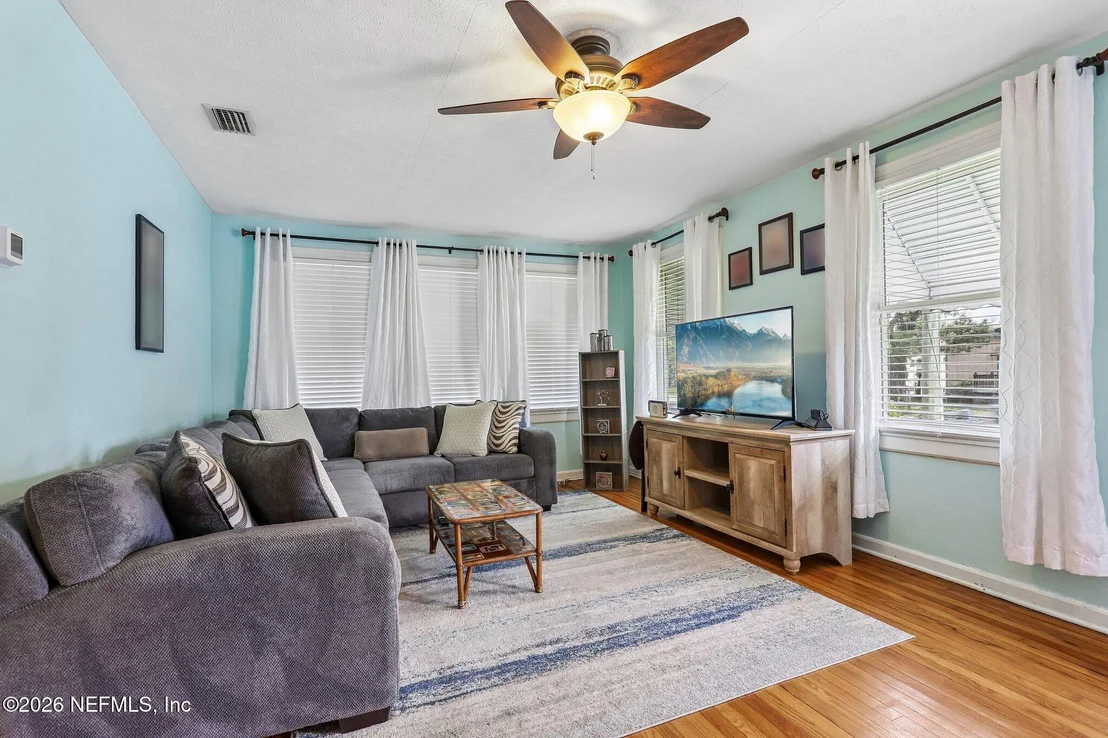 Photo of 4833 POST Street