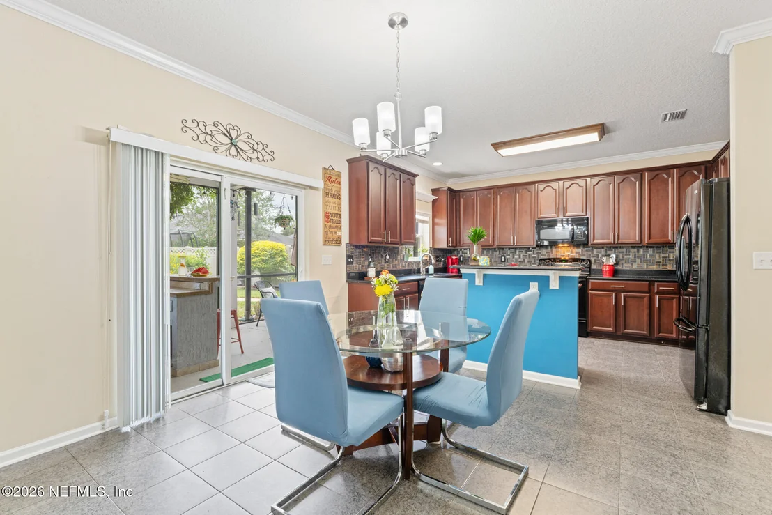 Photo of 425 FORT DRUM Court