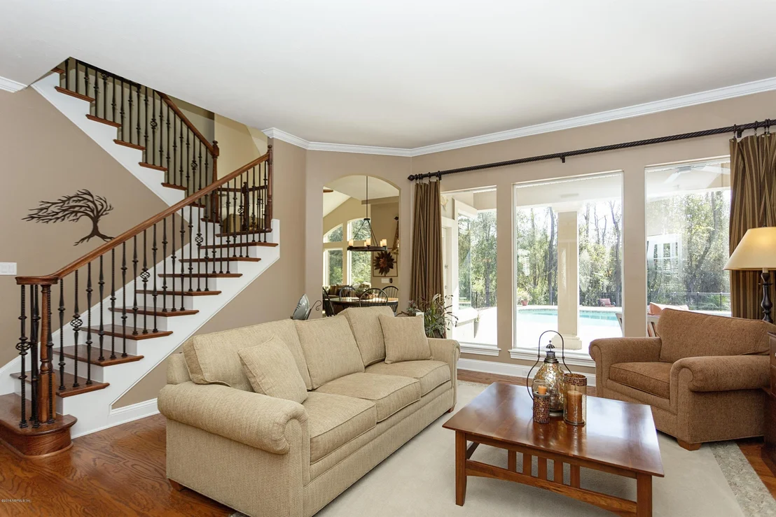 Photo of 465 SUMMERSET Drive