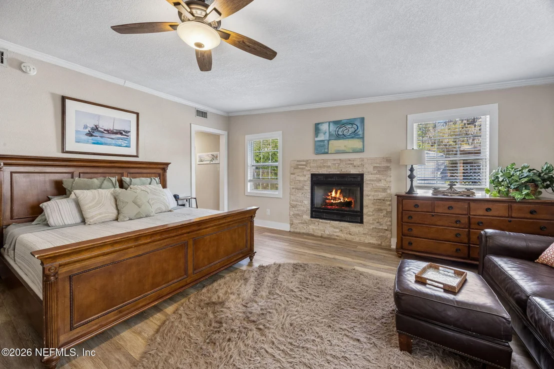 Photo of 8224 HALL Lane