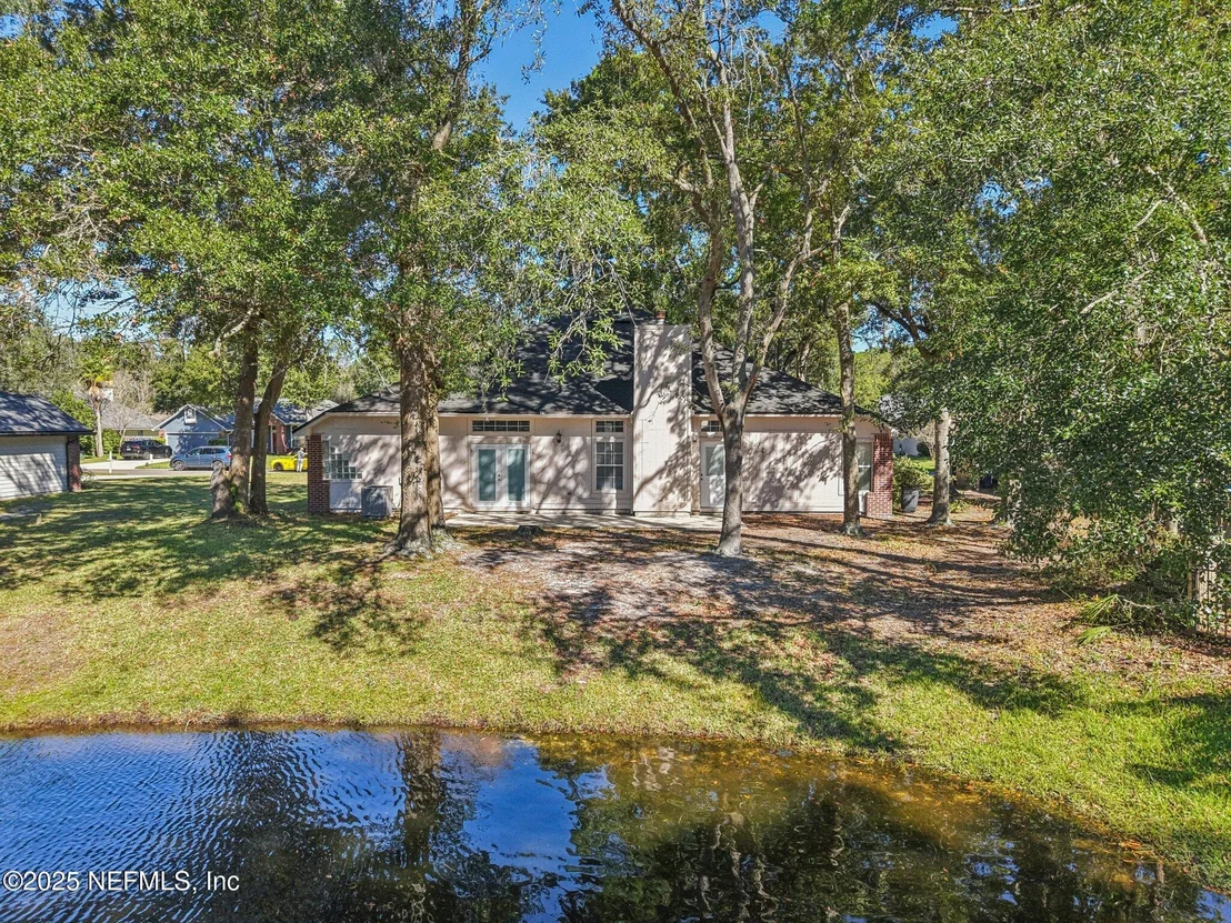 Photo of 208 HONEYSUCKLE Way
