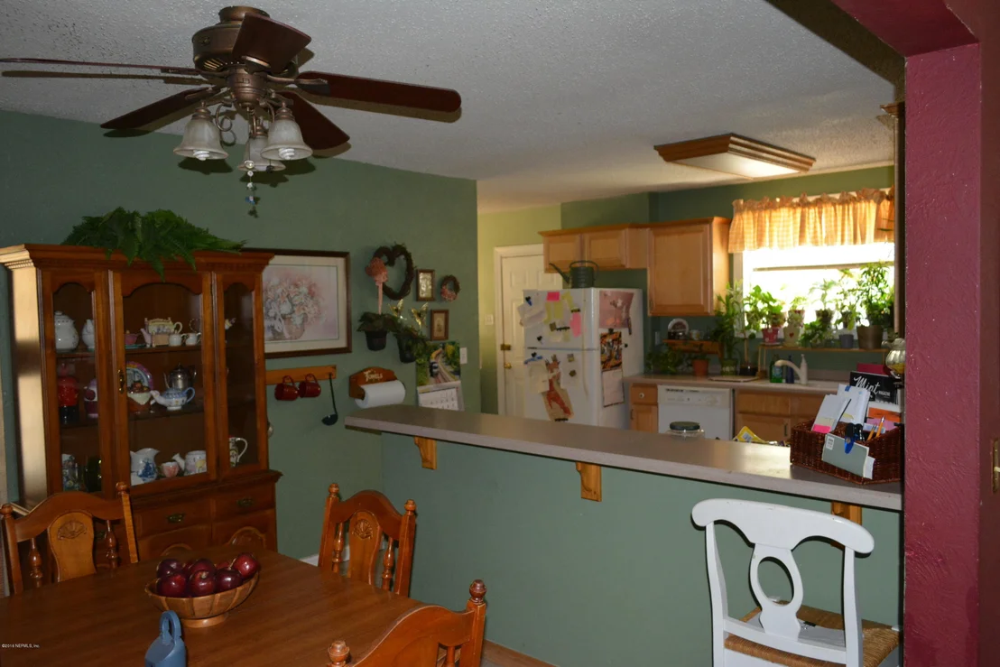 Photo of 428 LOGAN Avenue