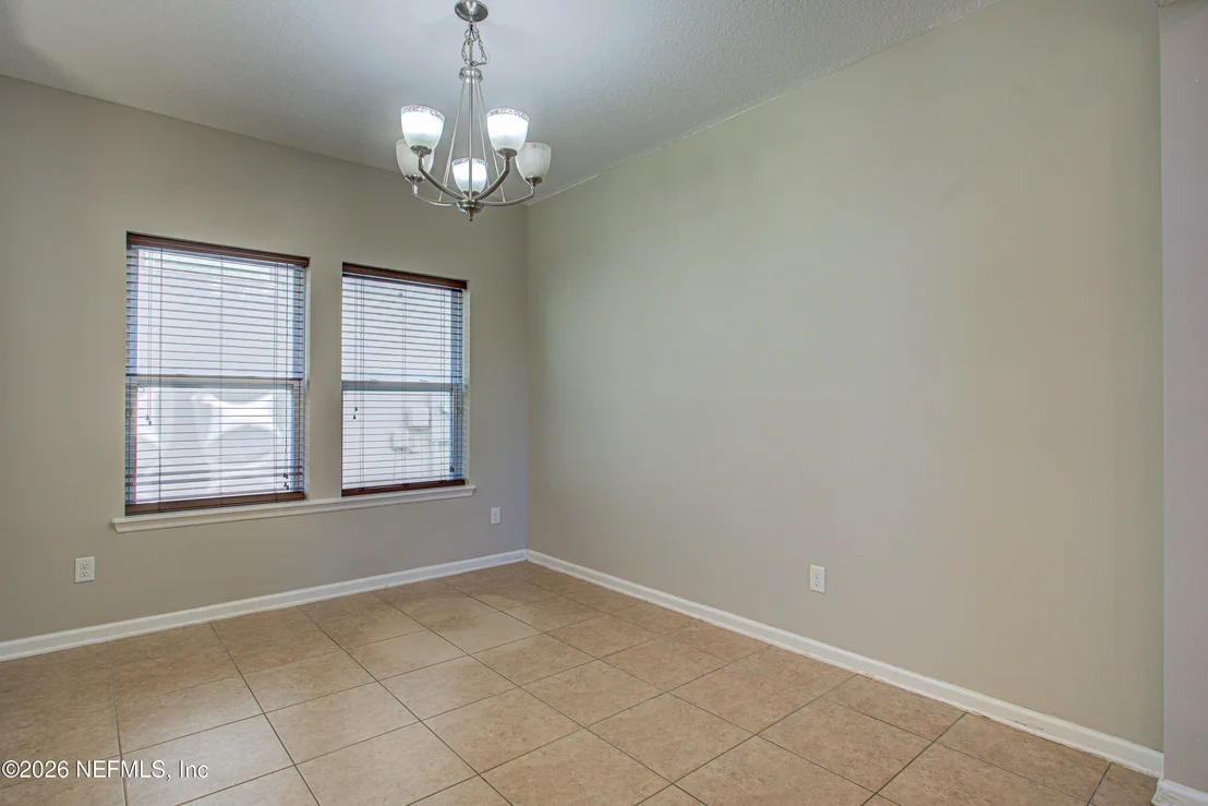 Photo of 40 HOWLAND Drive