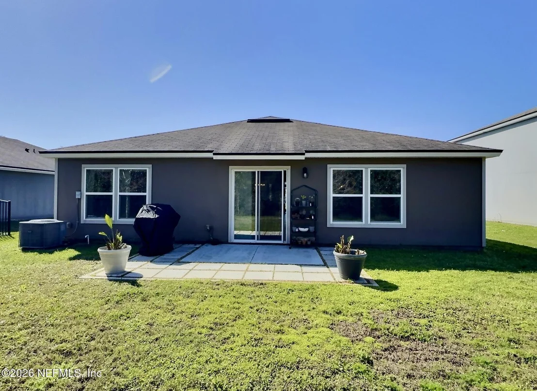 Photo of 465 HARLEY Drive