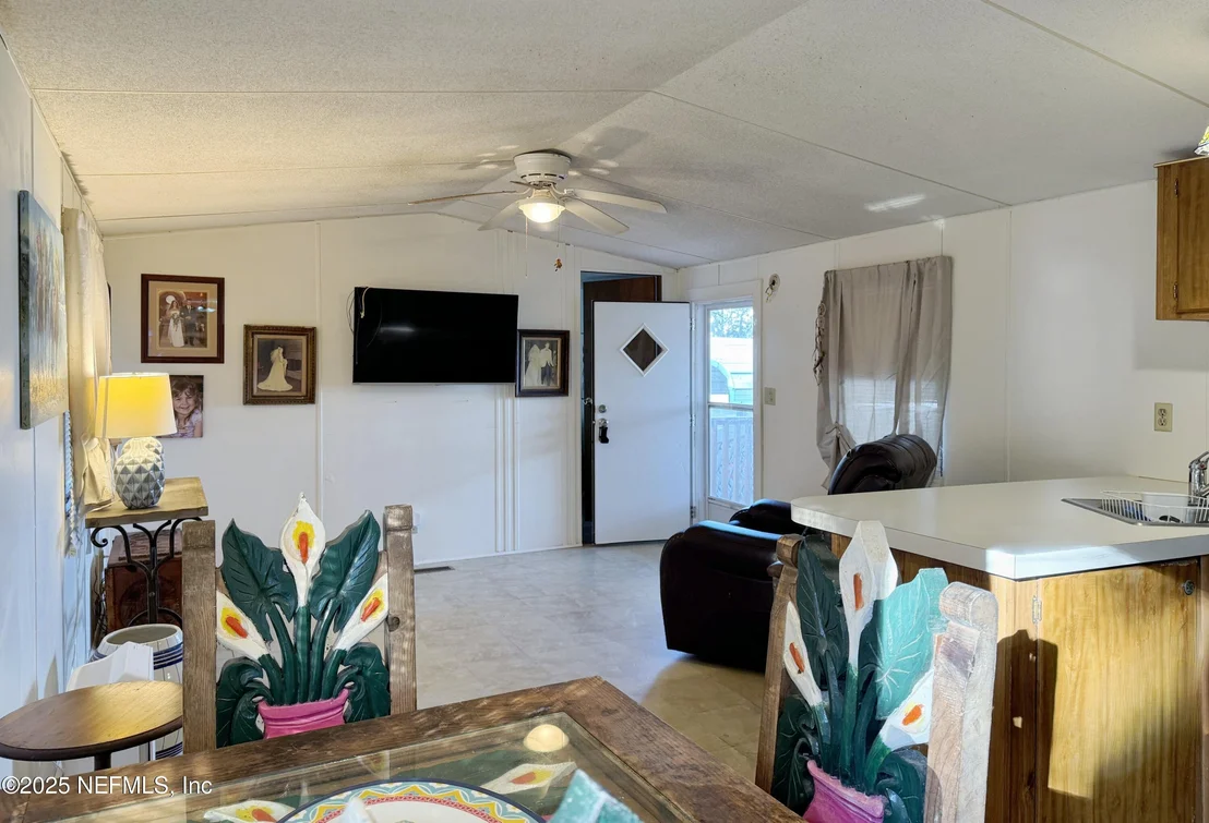 Photo of 159 JEWEL Avenue
