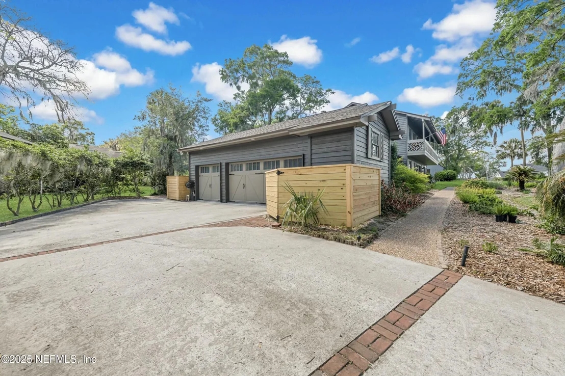 Photo of 4944 MARINERS POINT Drive