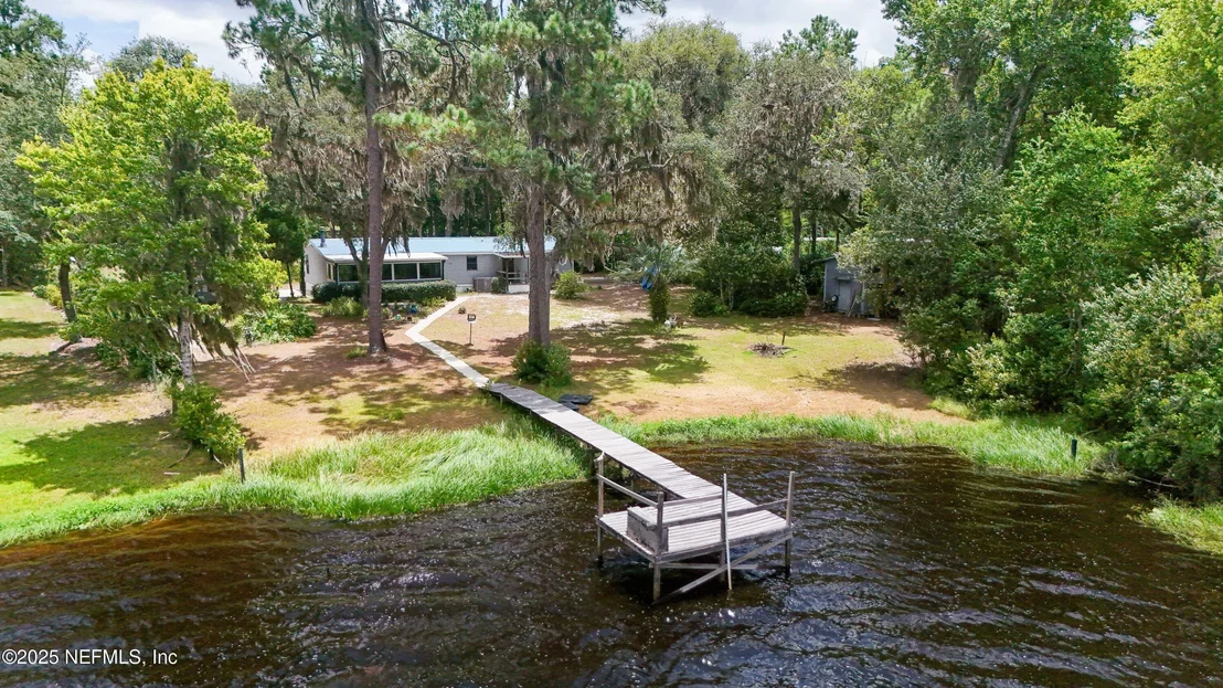 Photo of 101 PINE TREE Lane