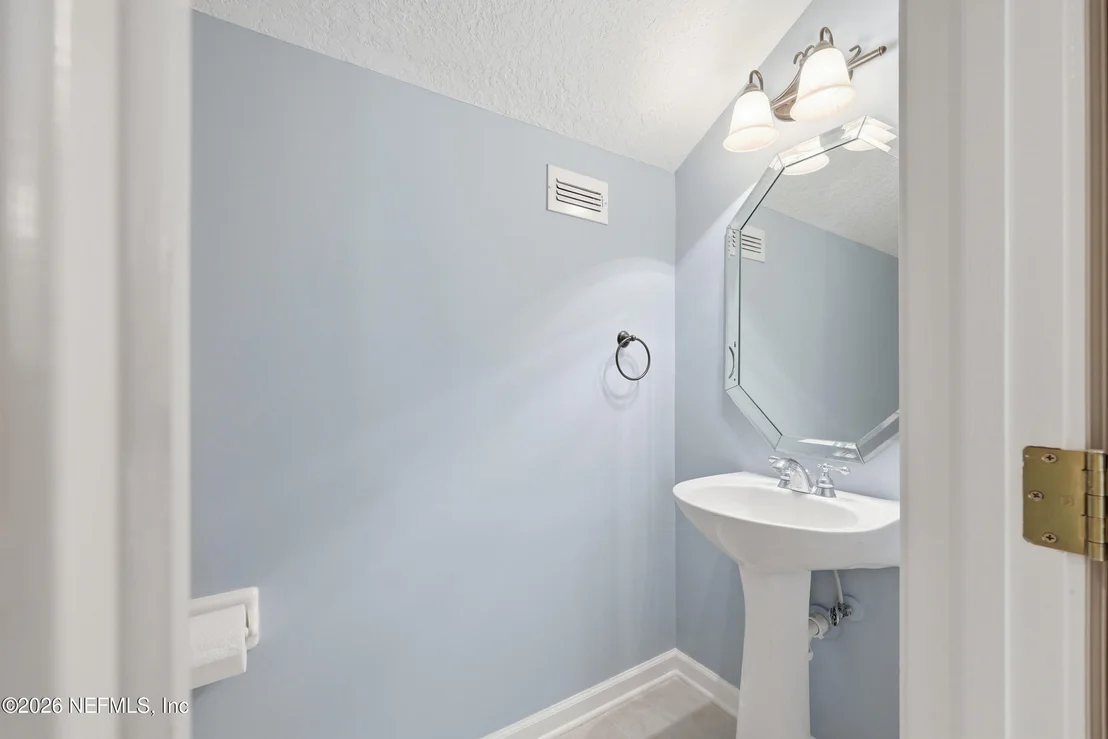 Photo of 1252 N BURGANDY Trail