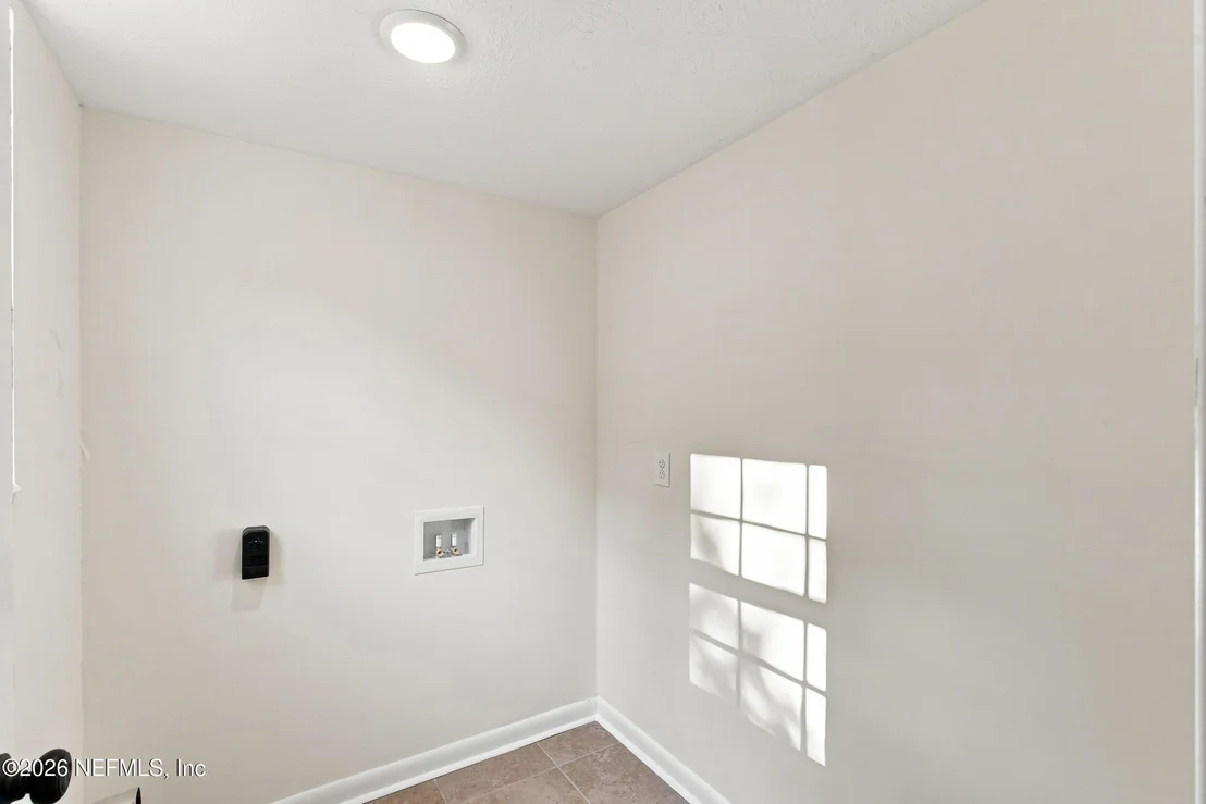 Photo of 116 SUZANNE Avenue