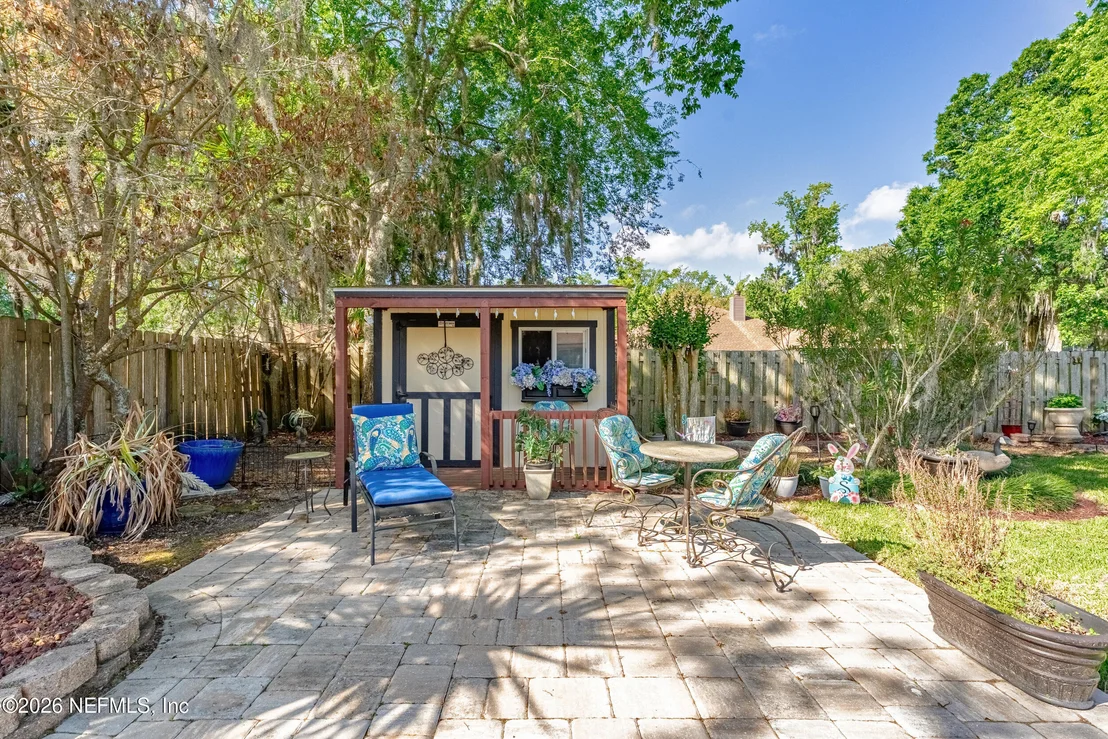 Photo of 752 CAMERON Drive