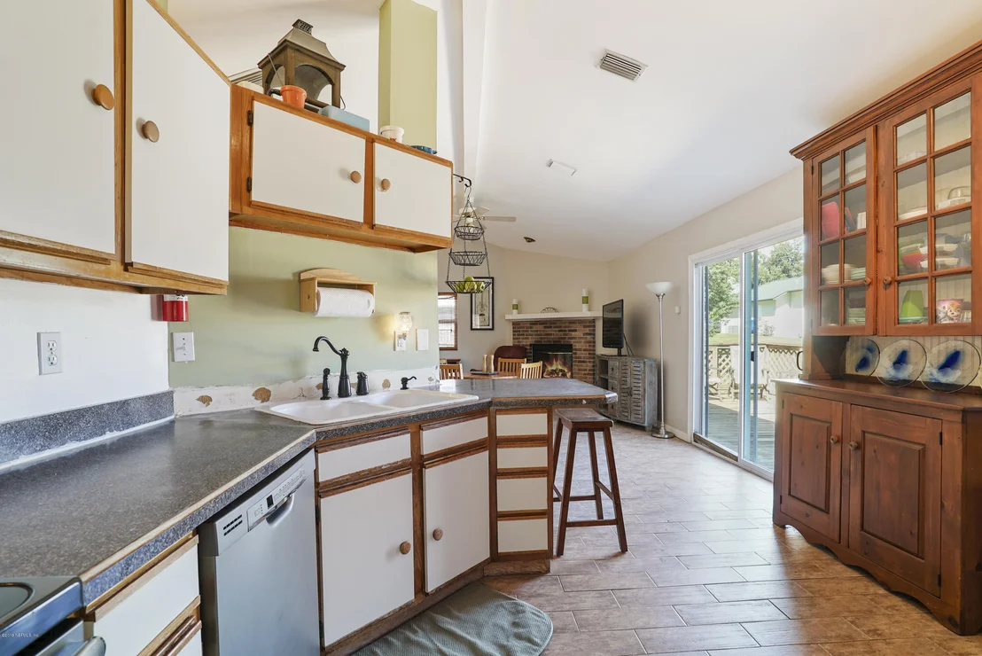 Photo of 116 HARVARD Road