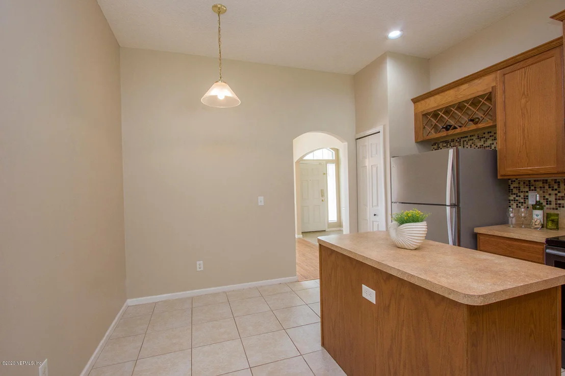 Photo of 2008 FIELDSTONE Court