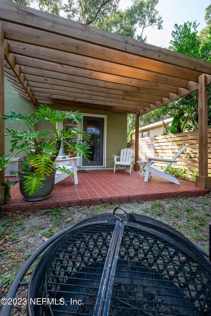 Photo of 5 NESBIT Avenue