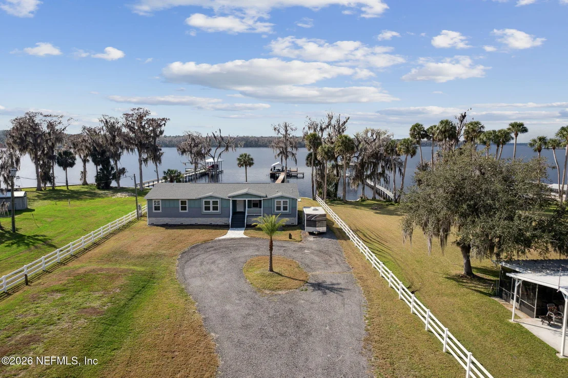 Photo of 208 LAKE GEORGE POINT Drive