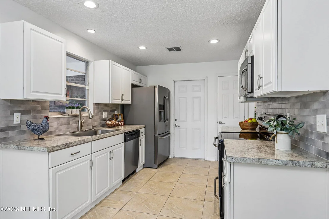 Photo of 2387 PERTH Drive