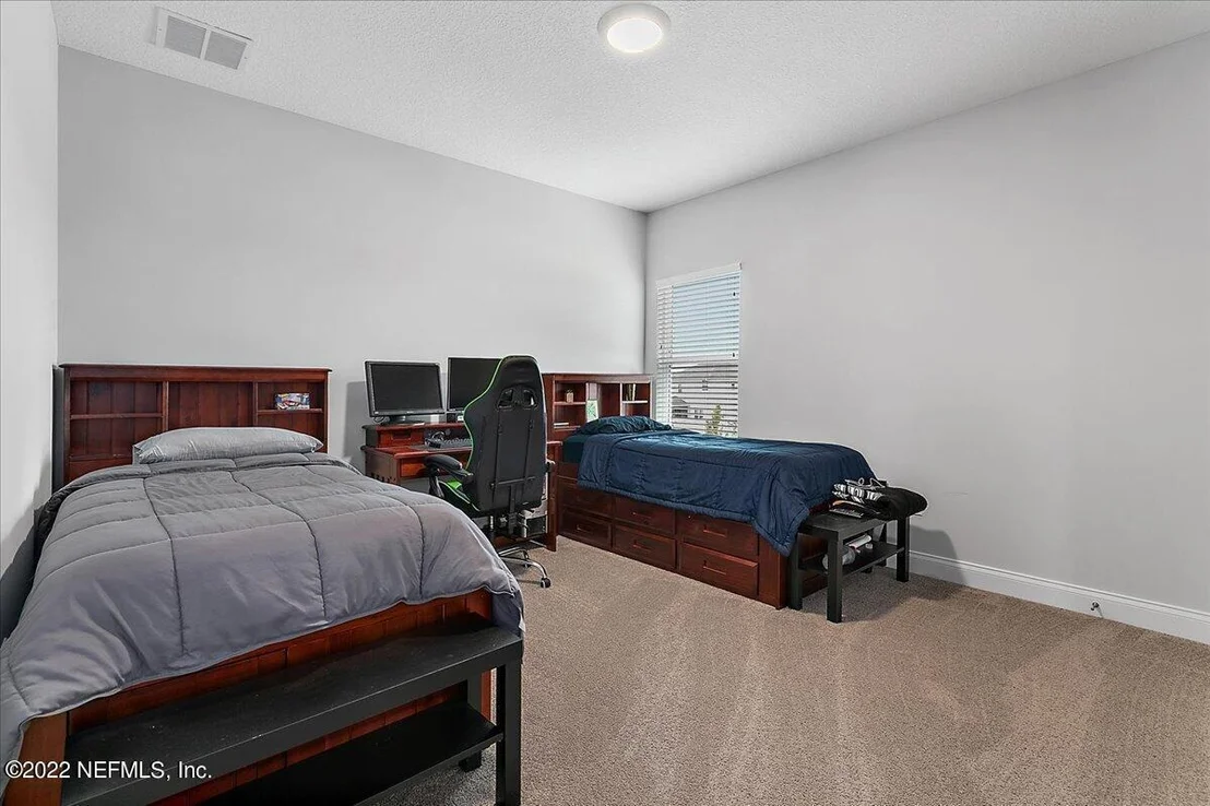 Photo of 476 SILVERLEAF VILLAGE Drive