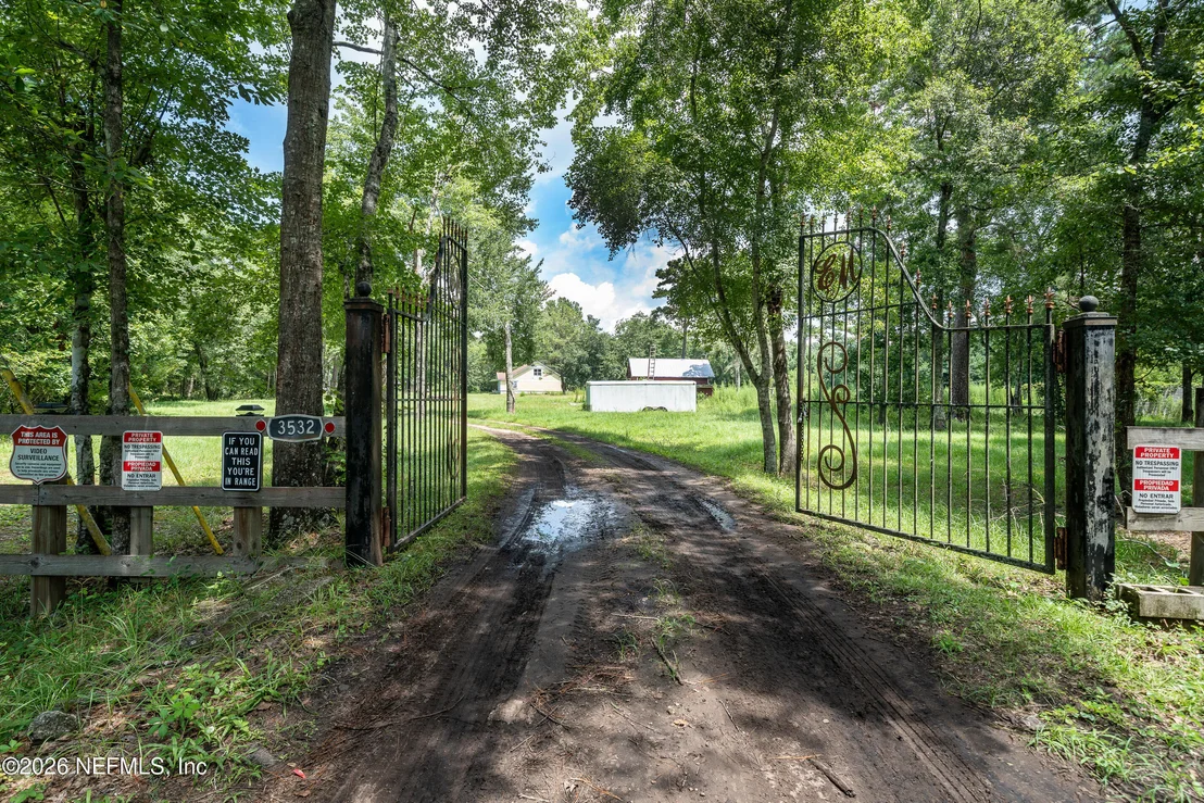 Photo of 3532 BAKER Road
