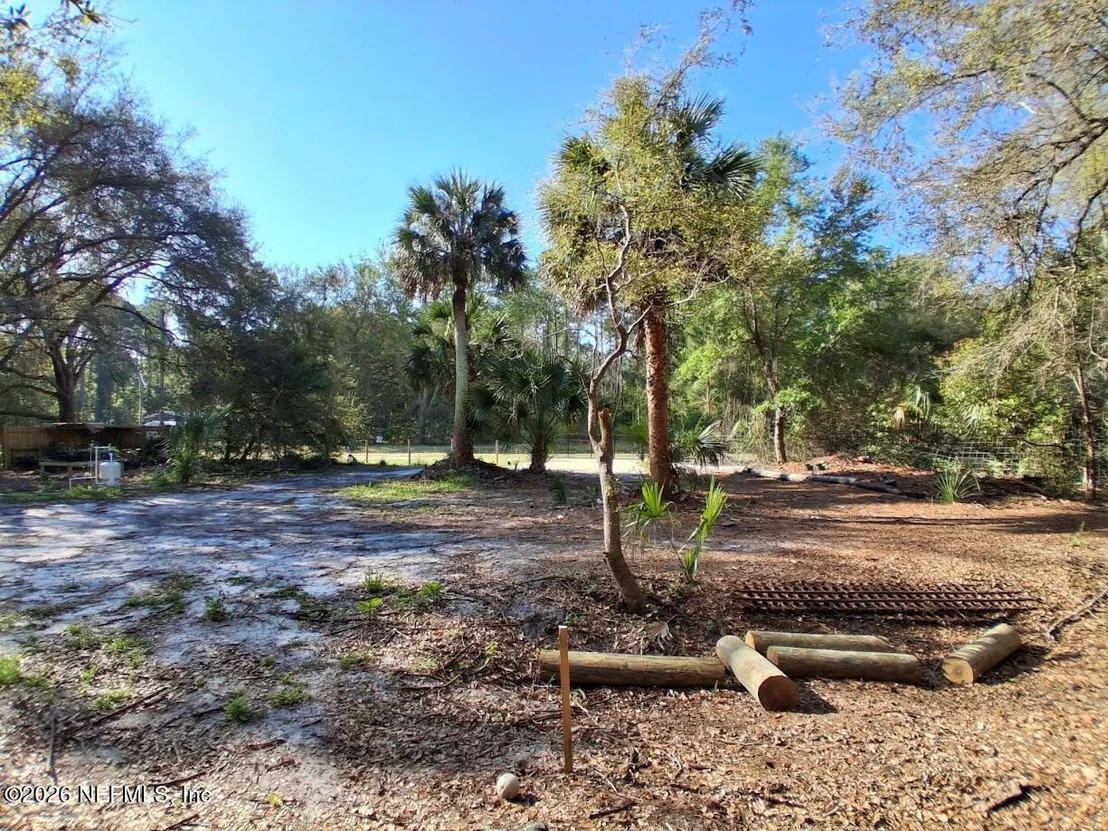Photo of 910 PARADISE Boulevard
