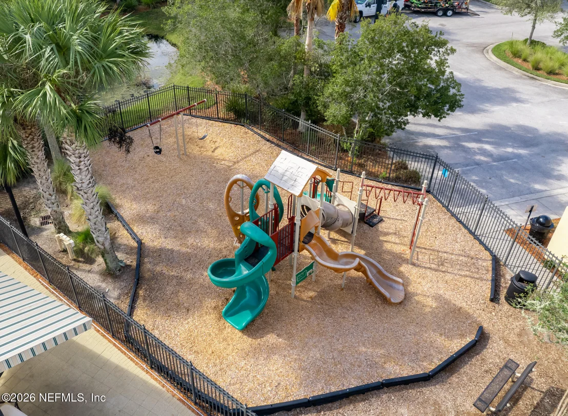 Photo of 605 FORT WILLIAM Drive