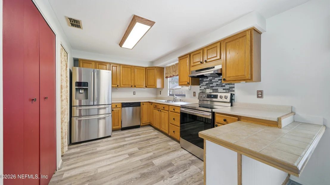 Photo of 1633 MARY BETH Drive