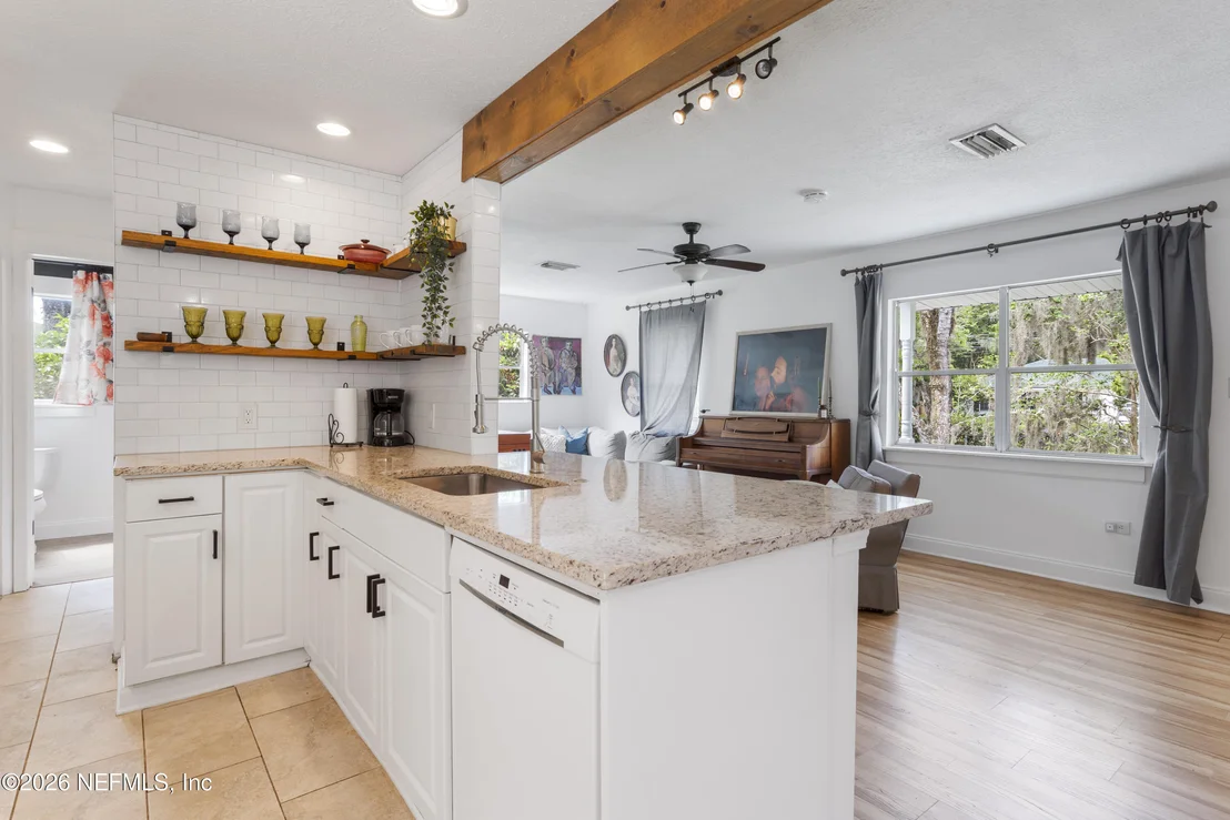 Photo of 6460 OLD DIXIE Drive