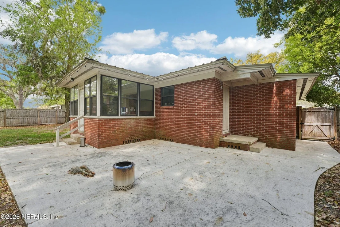 Photo of 5112 OAKSIDE Drive
