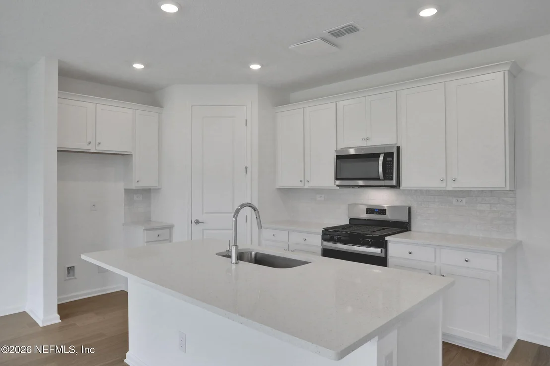 Photo of 399 BROOK FOREST Drive