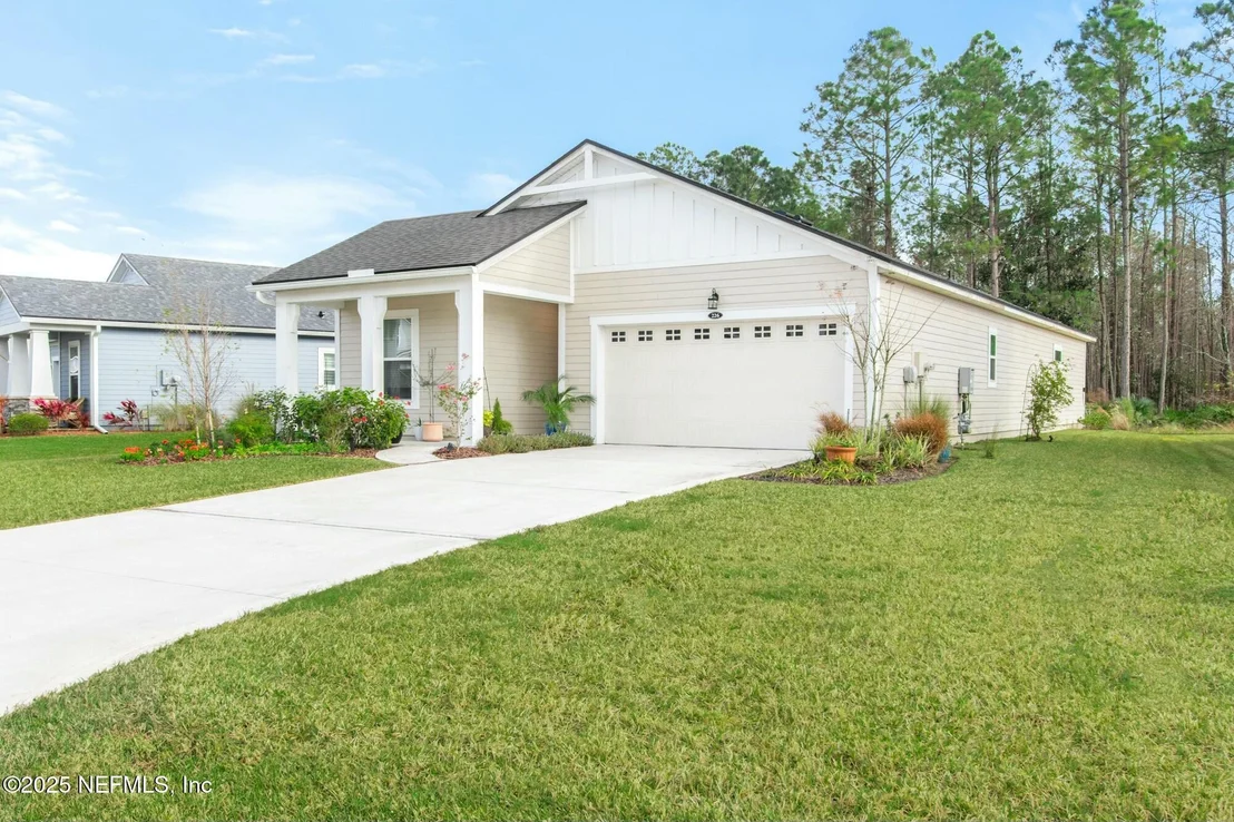 Photo of 226 SILKGRASS Place