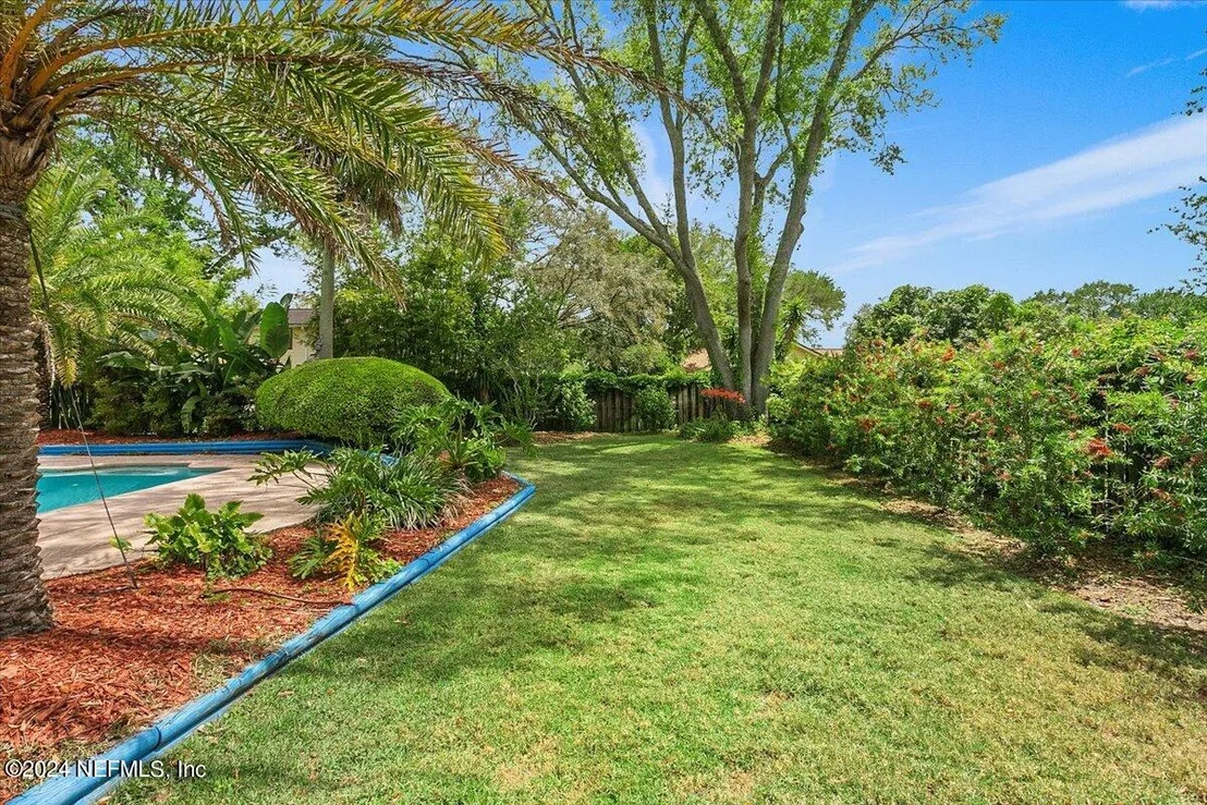Photo of 305 EDINBURGH Lane