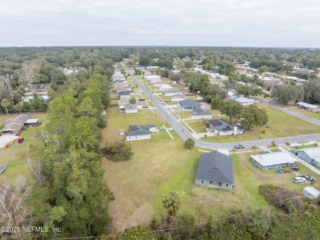 Photo of 613 OLEANDER Drive