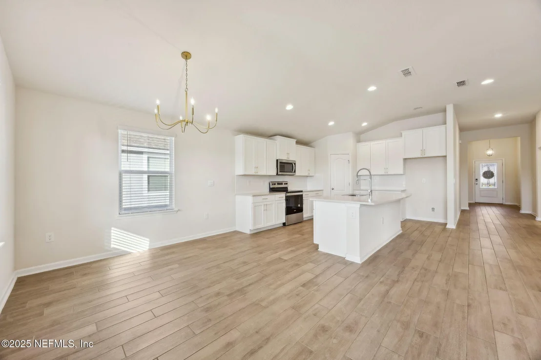 Photo of 70414 WINDING RIVER Drive
