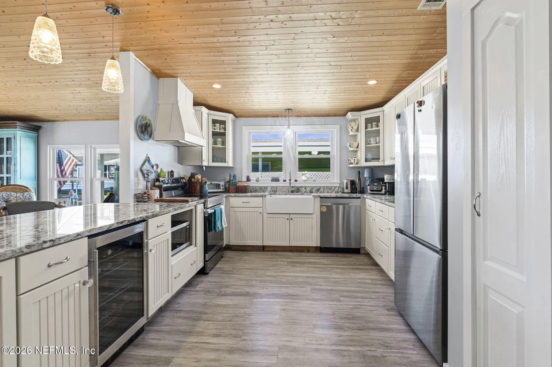 Photo of 223 STARBOARD Drive