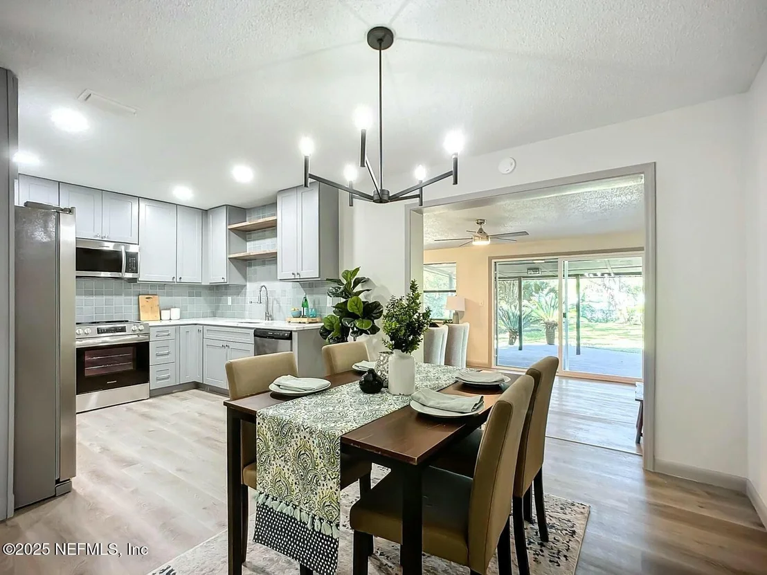 Photo of 7446 SPINOLA Road