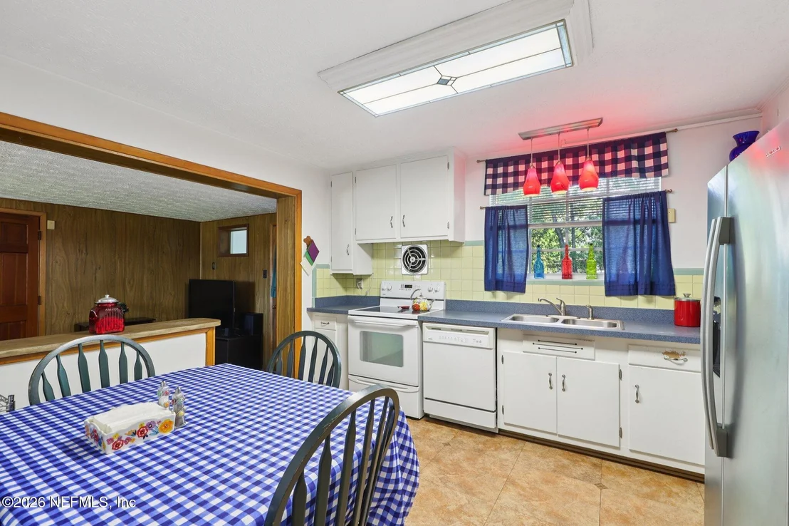 Photo of 6611 ROMILLY Drive