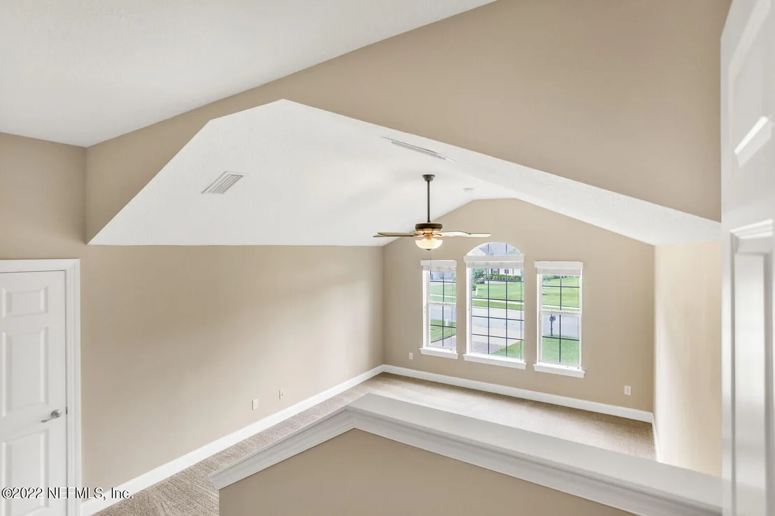 Photo of 275 STONEWELL Drive