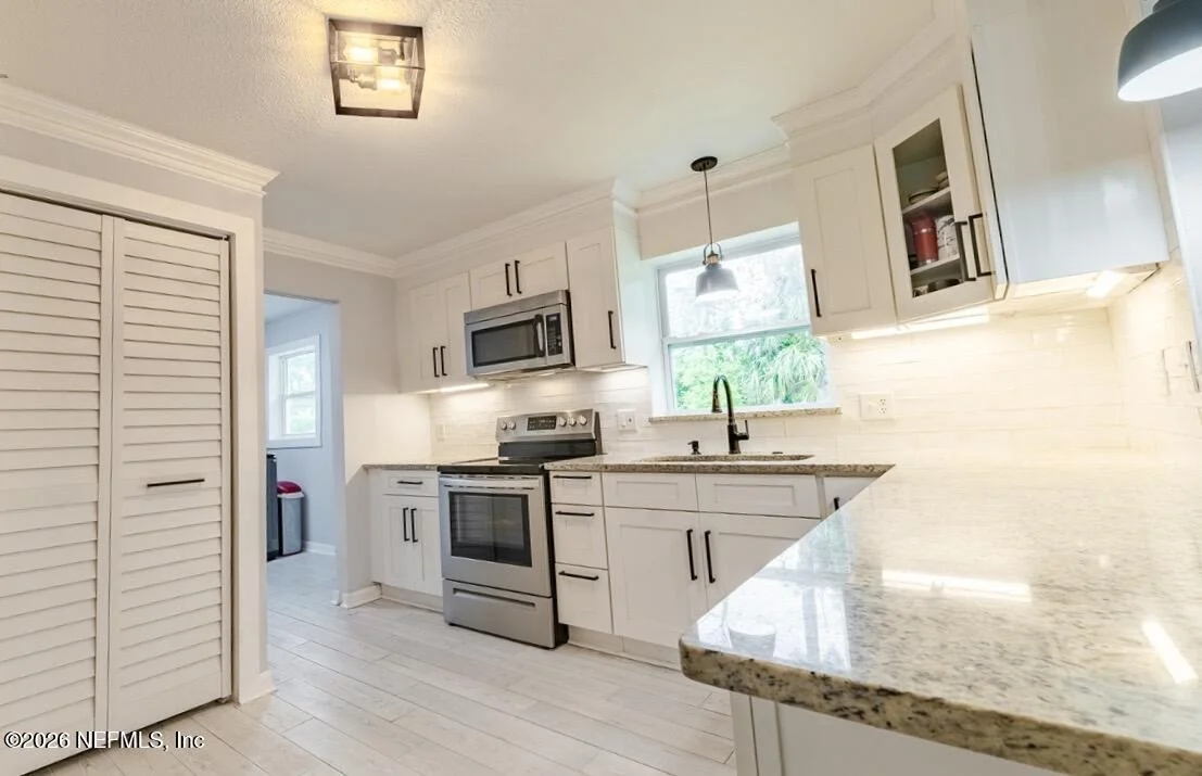 Photo of 2535 HAZEL Drive