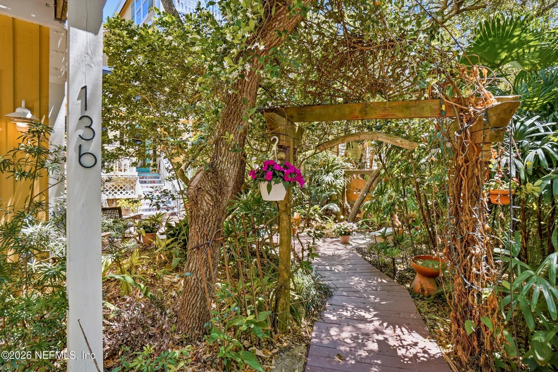 Photo of 136 TURTLE BAY Lane