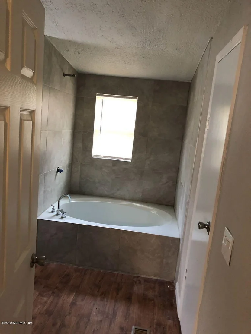 Photo of 7535 CANARY Road