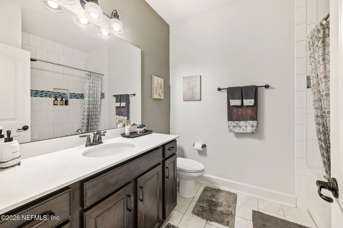 Photo of 681 GLENNEYRE Circle