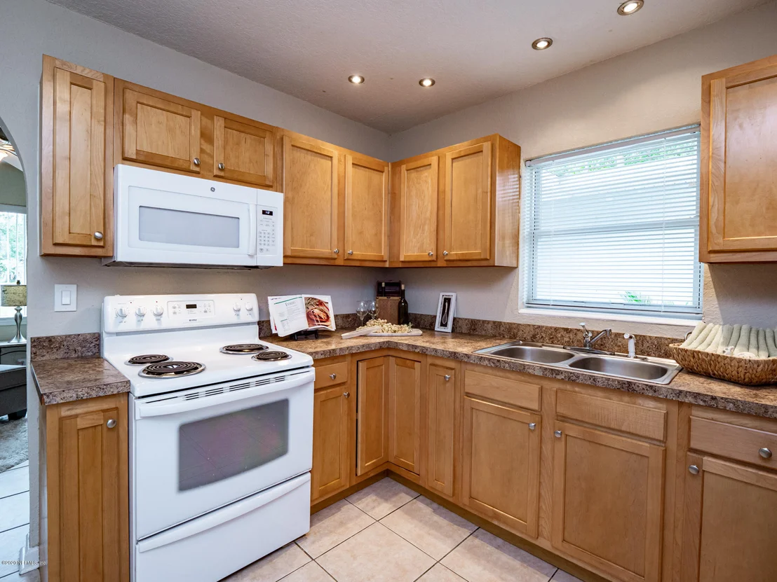 Photo of 430 GLYNLEA Road