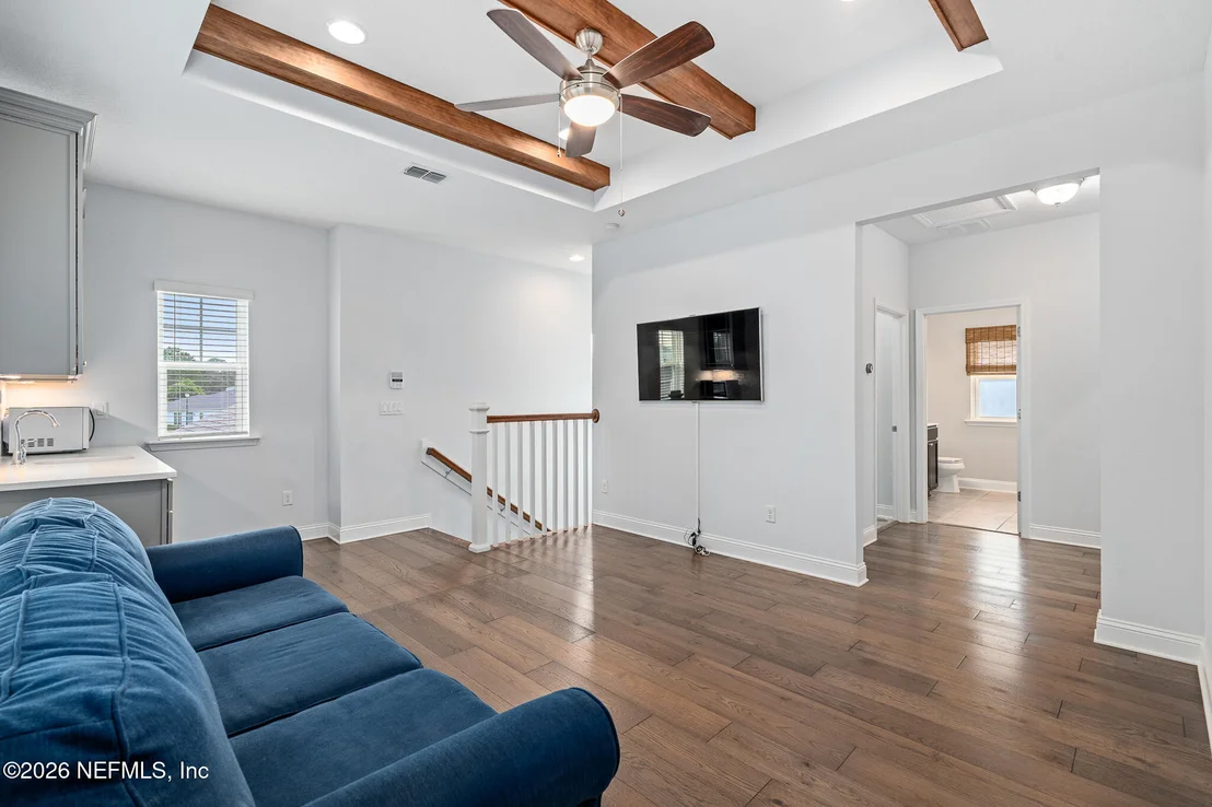 Photo of 27 SAINT BARTS Avenue